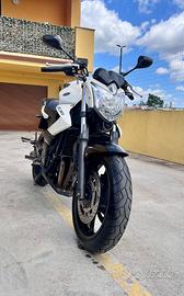 XJ6 ABS