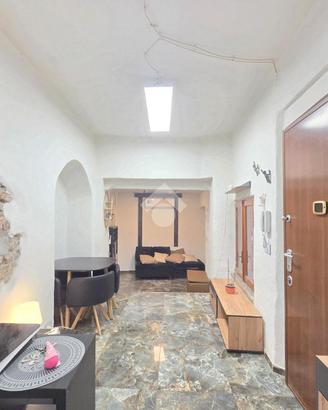 MONOLOCALE A ALPIGNANO