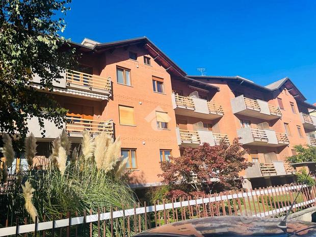 3 LOCALI A LANZO TORINESE