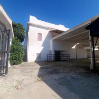 Villa Bifamiliare con giardino a 500 mt dal mare