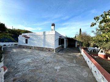 Villa singola con giardino a siniscola