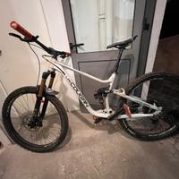 Bici Lee Cougan  quest team 29 da enduro