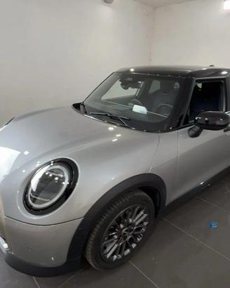 MINI Mini 5 Porte Cooper C Favoured