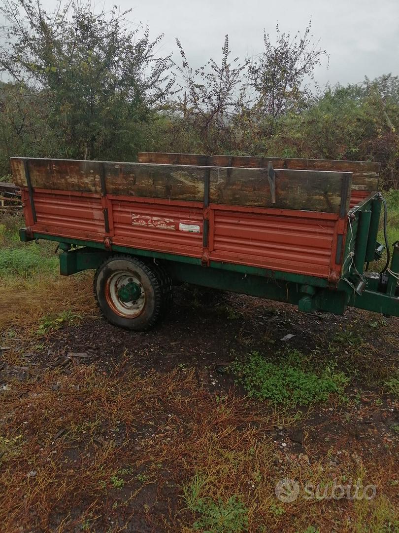 rimorchio-agricolo-trazionato-ribaltabile-veicoli-commerciali-in