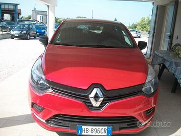 Renault Clio 1.2 75CV 5 porte Life SI NEOPATENTATI