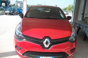 Renault Clio 1.2 75CV 5 porte Life SI NEOPATENTATI