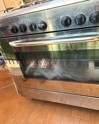 forno con 5 fornelli