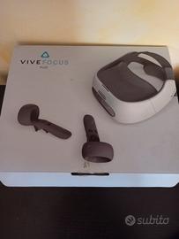 VR HTC  vive plus realtà virtuale 