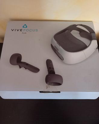 VR HTC  vive plus realtà virtuale 