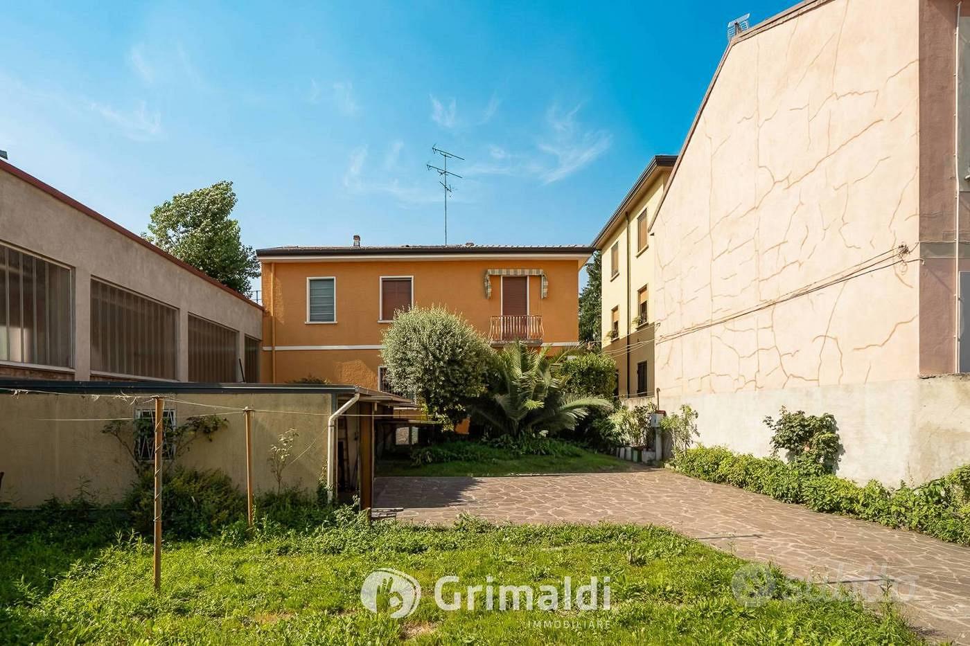 Apartment in Vedano al Lambro, Monza e della Brianza - Vista 5