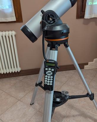 Celestron 114LCM telescopio