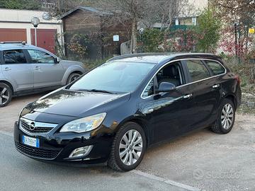 Opel astra 2012