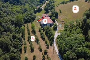 Porzioni casa/cascinale