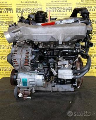 VOLKSWAGEN NEW BEETLE GTI motore usato AVC