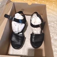 scarpe in perfette condizioni 