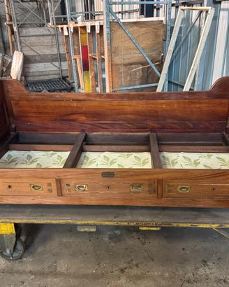Letto e cassettiera nautica inglese 1920