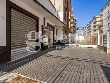 Negozio Mugnano di Napoli [MLF41ACG]