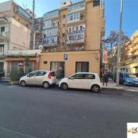 SAMPOLO: LOCALE C/1 N° 2 VETRINE RISTRUTTURATO