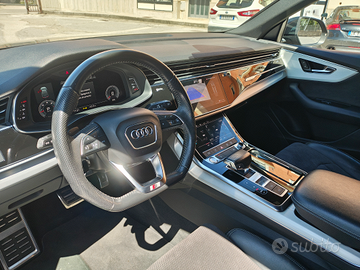 Audi Q8 3.0 TDI Hybrid 286 cv