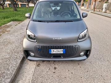 Smart EQ ForTwo 2023 Full Optional – 13.000 km –