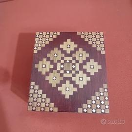 RARA SCATOLA LEGNO PORTAGIOIE LACCATA INTARSIATA