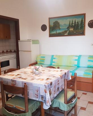 Appartamento a Foce Varano con posto auto