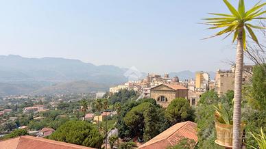 4 LOCALI A MONREALE