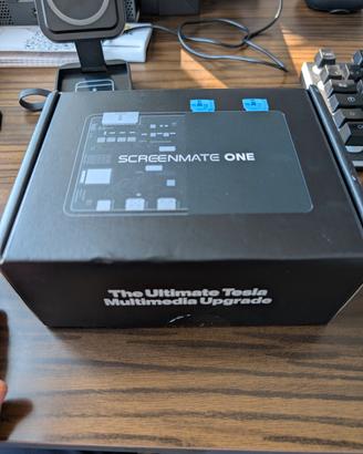 Screenmate One  - Tesla 