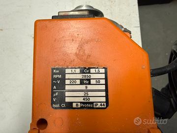 Motore elettrico 220V