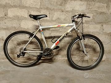 Mountain bike "RAZOR" ISBIKE ruote da 26 pollici 
