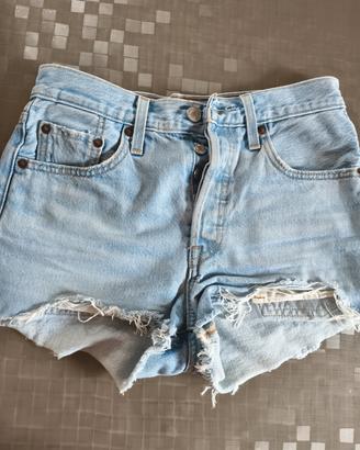 short levi's