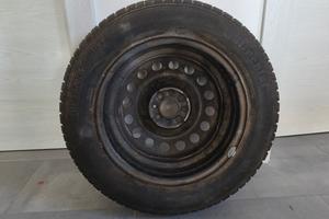PNEUMATICO CON CERCHIONE FIAT PUNTO EVO R15
