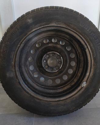 PNEUMATICO CON CERCHIONE FIAT PUNTO EVO R15
