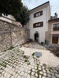 Casa vacanze rocca di mezzo