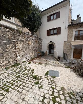Casa vacanze rocca di mezzo