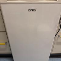 Frigorifero  basso con piccolo congelatore