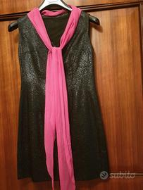 Vestito nero scintillante anni ’60 con foulard 