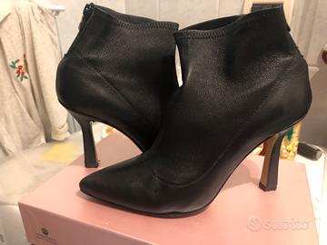 stivaletti nuovi tg.40