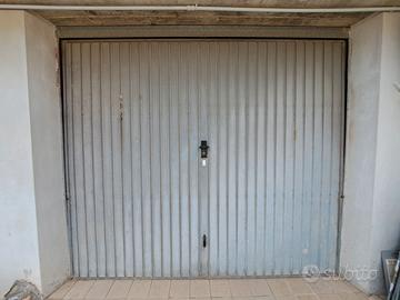 Basculante e porte per garage