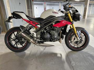 speed triple 1050 r 