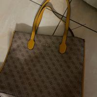 Borsa grande guess
