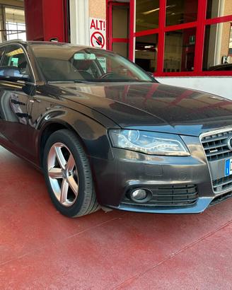 Audi A4 2.0 avant 4 X