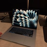 MacBook Air 15" (2025) – Chip M4 come nuovo