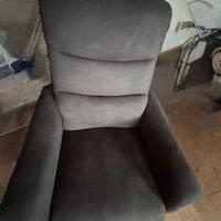 Poltrona  grigia elettrica allungabile