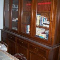 Credenza libreria + Scrivania sedie noce massello