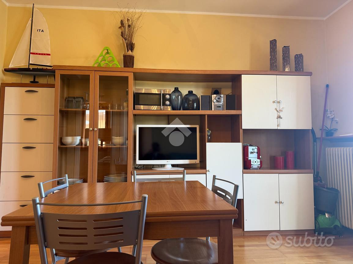 2 LOCALI A SIRMIONE - Vista 5