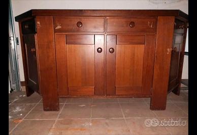 Mobile in legno massello 