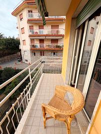 Ampio trilocale nel primo tratto di via goethe