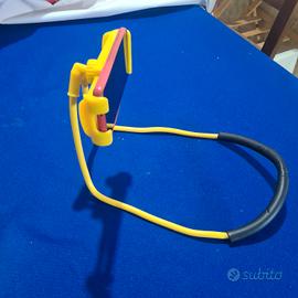 Staffa per cellulare regolabile in tutte le posizi