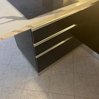 Cucina top effetto marmo nero lucido